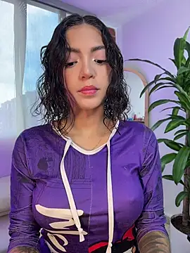 Snapshot of SofyDreammy chatting on 05-03-26, 06:25 SofyDreammy online show from 05-03-26, 06:25