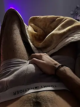 Snapshot of saadbutt13 chatting on 01-18-26, 03:38 saadbutt13 online show from 01-18-26, 03:38