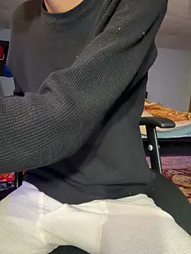 Snapshot of saadbutt13 chatting on 03-10-26, 12:48 saadbutt13 online show from 03-10-26, 12:48