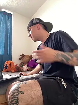 Snapshot of Sairobi chatting on 01-19-26, 04:22 Sairobi online show from 01-19-26, 04:22