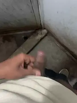 Snapshot of HotDady69690 chatting on 02-16-26, 06:37 HotDady69690 online show from 02-16-26, 06:37