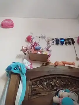 cinthia2011 online show from 02-26-26, 06:51