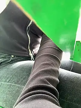 Babypinypon online show from 04-21-26, 09:04