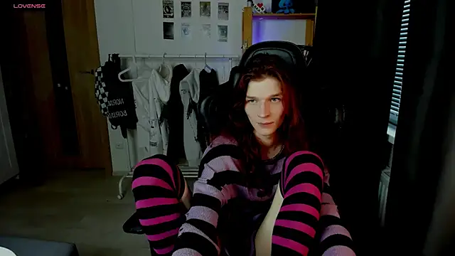 iceseeker2 online show from 04-04-26, 06:00