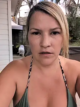 Pxetiteblonde1 online show from 06-12-26, 10:36