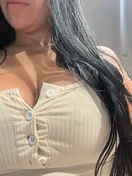 nataliia queen  online show from 04-05-26, 10:40