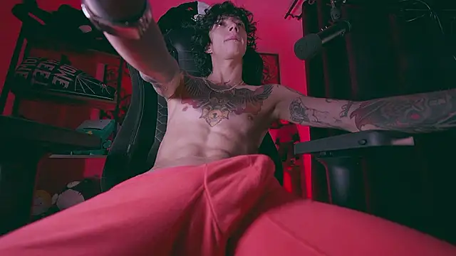 Olliver   y online show from 03-02-26, 05:08