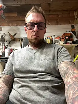 WIDBIGWHITECOCK online show from 01-16-26, 05:22