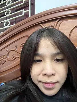 Lyli-122 online show from 04-26-26, 10:24