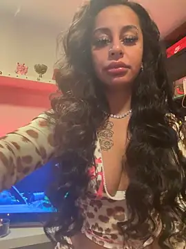 sweetxlayla online show from 03-06-26, 02:02