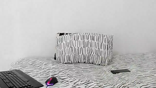 Snapshot of nictah chatting on 01-17-26, 09:36 nictah online show from 01-17-26, 09:36