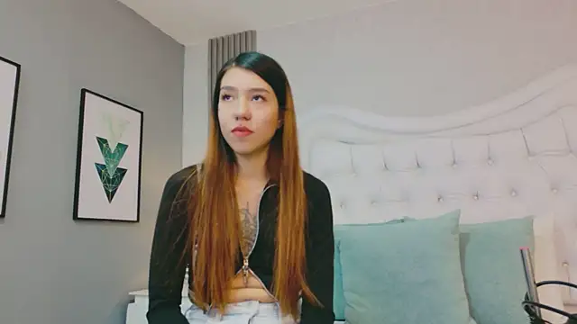 VioletFroost online show from 04-14-26, 07:31