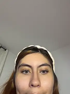 Snapshot of Stormi_th chatting on 07-22-26, 02:36 Stormi th online show from 07-22-26, 02:36