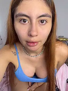 Snapshot of Stormi_th chatting on 08-02-26, 07:45 Stormi th online show from 08-02-26, 07:45