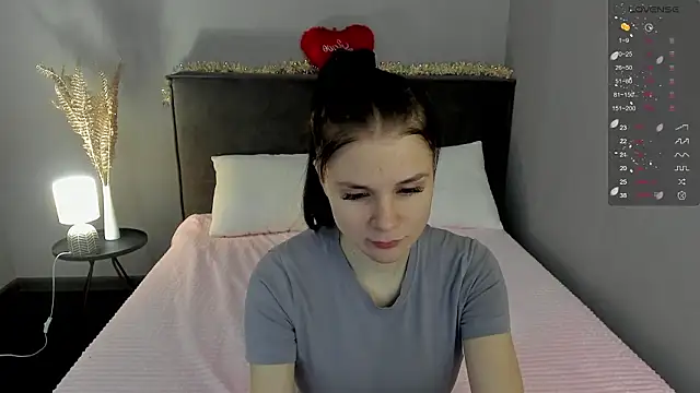 SkinyJoys online show from 03-09-26, 01:53