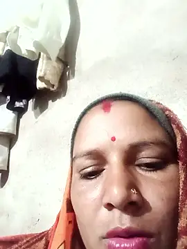 Hot hiuj online show from 01-13-26, 09:09