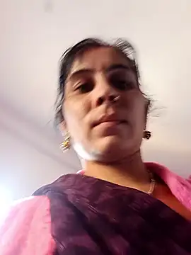 Hot ree85 online show from 01-13-26, 08:08