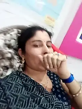 Hot ree85 online show from 03-08-26, 05:33