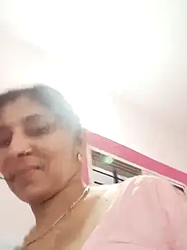 Hot ree85 online show from 03-13-26, 04:46