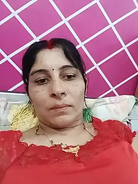 Snapshot of Hot_ree85 chatting on 07-18-26, 12:31 Hot ree85 online show from 07-18-26, 12:31