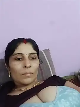 Snapshot of Hot_ree85 chatting on 07-26-26, 08:54 Hot ree85 online show from 07-26-26, 08:54
