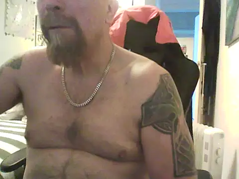 loudandproud online show from 07-25-26, 06:00