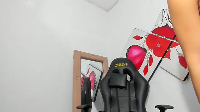 Snapshot of samyspresleyts chatting on 12-09-24, 12:56 samyspresleyts online show from 12-09-24, 12:56