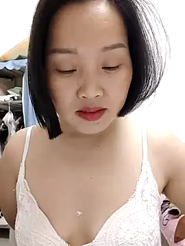   BingBing   online show from 03-05-26, 12:23