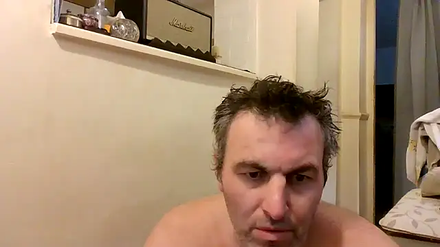 Snapshot of Hakfin666 chatting on 05-08-26, 05:02 Hakfin666 online show from 05-08-26, 05:02