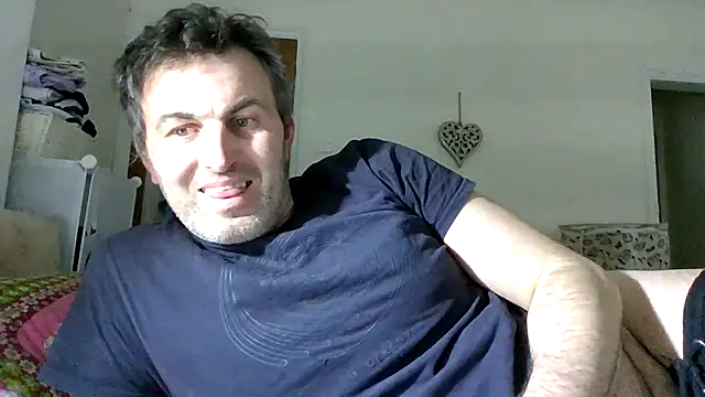 Snapshot of Hakfin666 chatting on 05-09-26, 10:37 Hakfin666 online show from 05-09-26, 10:37
