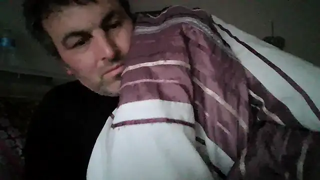 Snapshot of Hakfin666 chatting on 05-11-26, 04:07 Hakfin666 online show from 05-11-26, 04:07