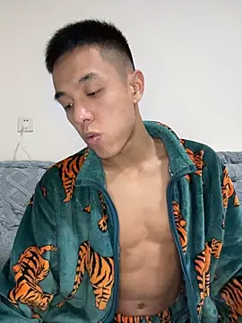 Snapshot of TOYOTA-01 chatting on 01-13-26, 03:39 TOYOTA-01 online show from 01-13-26, 03:39