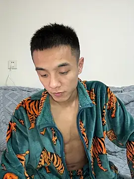 Snapshot of TOYOTA-01 chatting on 01-14-26, 06:41 TOYOTA-01 online show from 01-14-26, 06:41