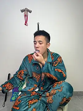 Snapshot of TOYOTA-01 chatting on 02-10-26, 01:26 TOYOTA-01 online show from 02-10-26, 01:26