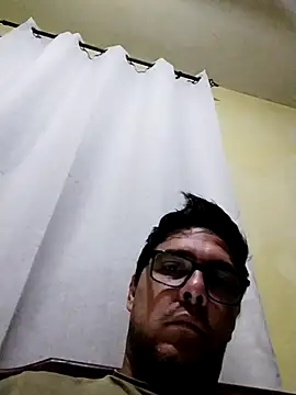 Snapshot of Erbst_Morni chatting on 01-15-26, 11:04 Erbst Morni online show from 01-15-26, 11:04