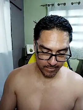 Snapshot of Erbst_Morni chatting on 02-25-26, 11:53 Erbst Morni online show from 02-25-26, 11:53