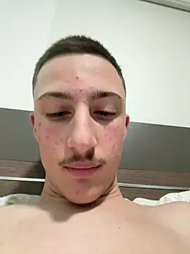 chrisst32 online show from 02-05-26, 05:17