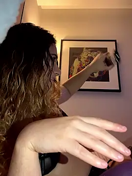 Snapshot of joanaguerreiru chatting on 01-09-26, 12:13 joanaguerreiru online show from 01-09-26, 12:13