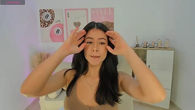 Sussan Monroe online show from 04-17-26, 09:12