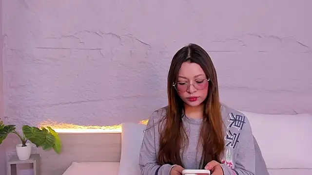 lanna 18  online show from 02-03-26, 11:48