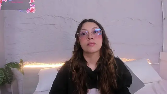 lanna 18  online show from 04-07-26, 11:43