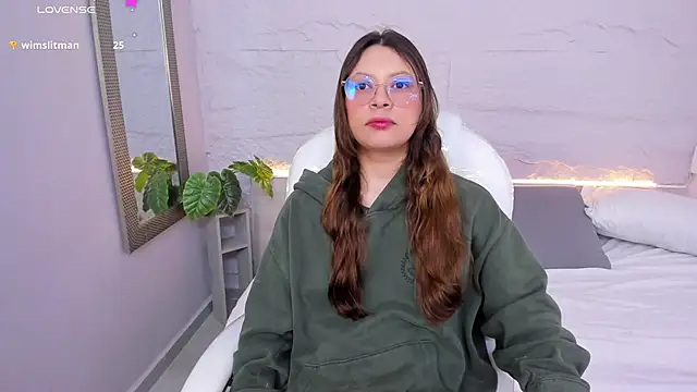 lanna 18  online show from 04-23-26, 12:29