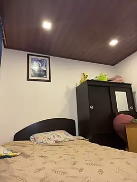 Eve Ritz online show from 04-19-26, 03:39