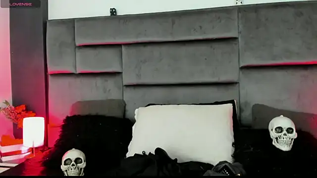 Jessica Beltrann online show from 04-17-26, 08:01