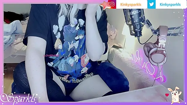 Snapshot of Sparkls chatting on 03-13-26, 11:22 Sparkls online show from 03-13-26, 11:22