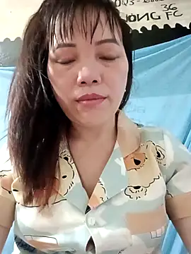 Snapshot of Sana-vn chatting on 05-12-26, 02:14 Sana-vn online show from 05-12-26, 02:14
