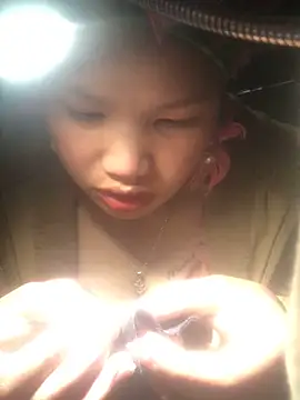 Minhkhue121 online show from 03-12-26, 08:09