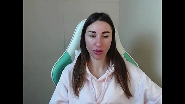 cammila horn online show from 03-09-26, 07:01