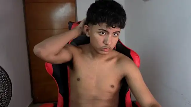 Alluringangel23 online show from 03-17-26, 12:04