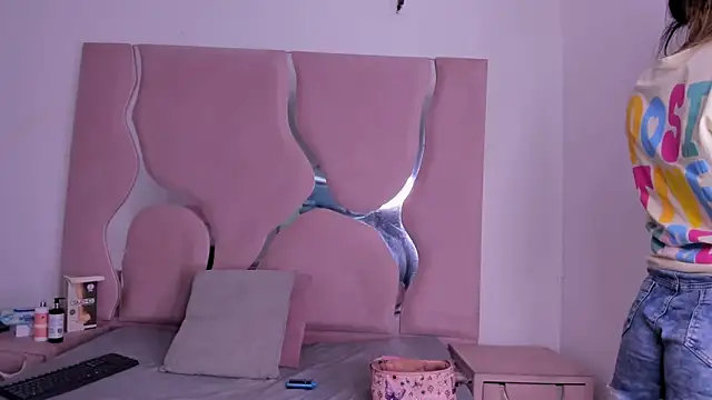 sharithasm online show from 04-25-26, 08:17